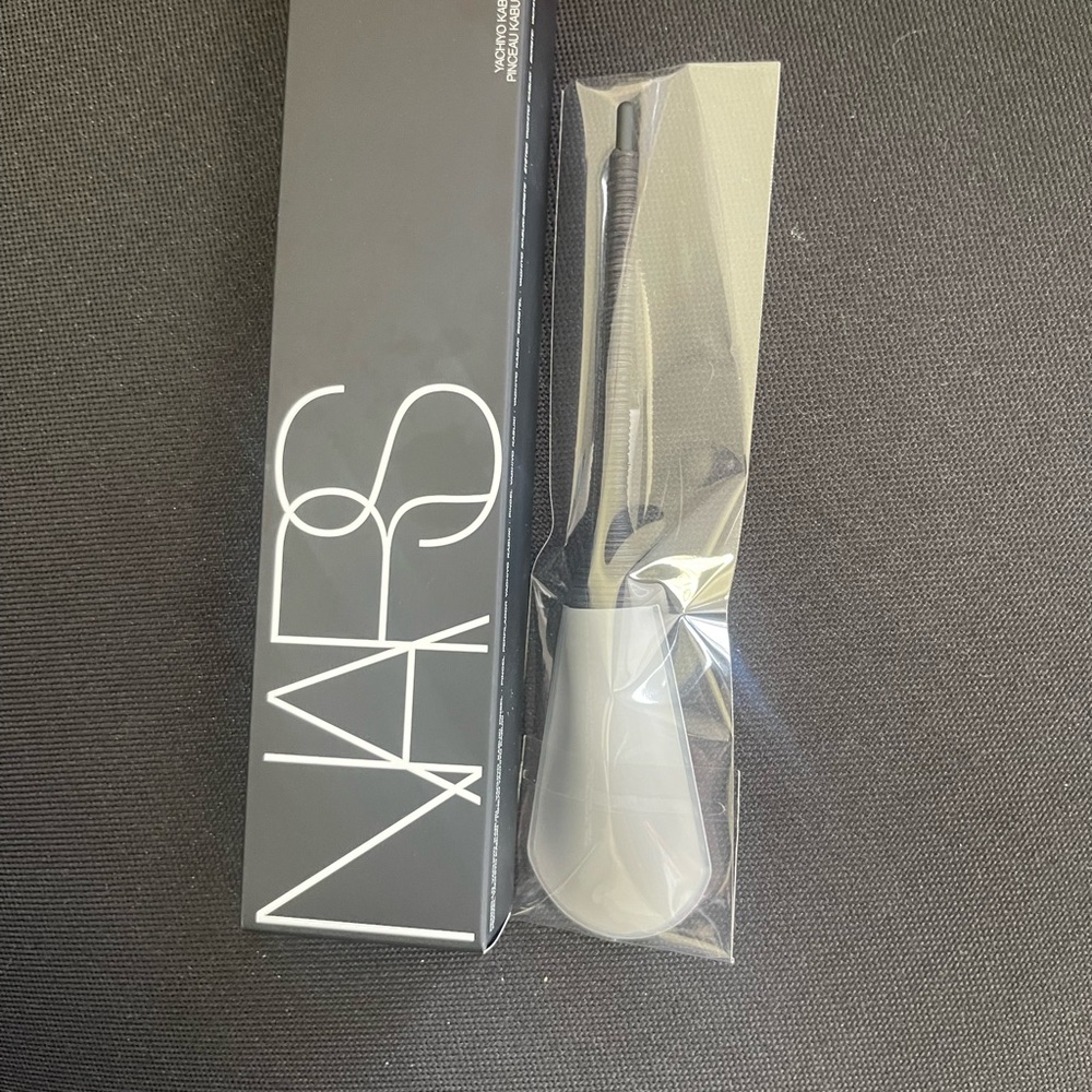 NARS Face Brush Yachiyo